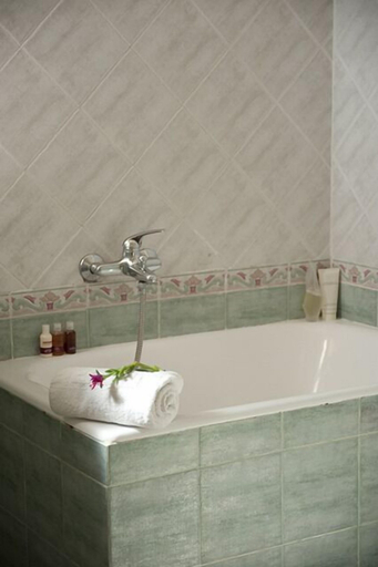 Bathroom 5, Caretta Beach, Crete