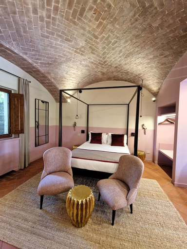 Bedroom 15