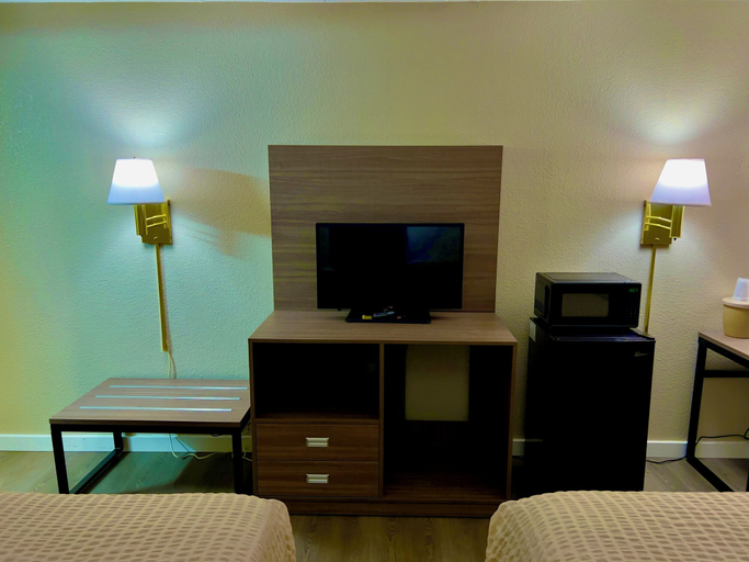 Others 5, Econo Lodge Willowbrook, Dupage