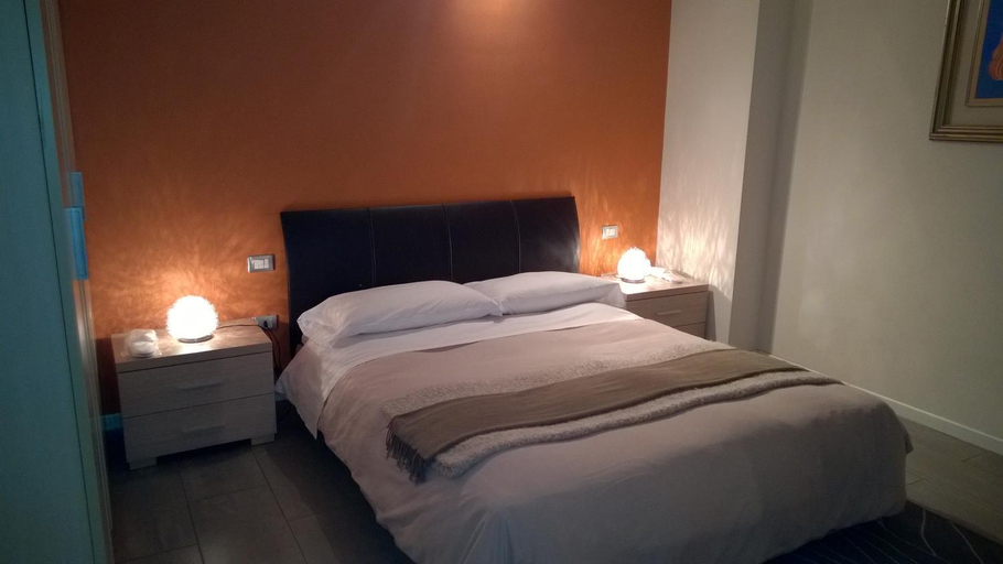Bedroom 2, Agora Residenza, Mantua