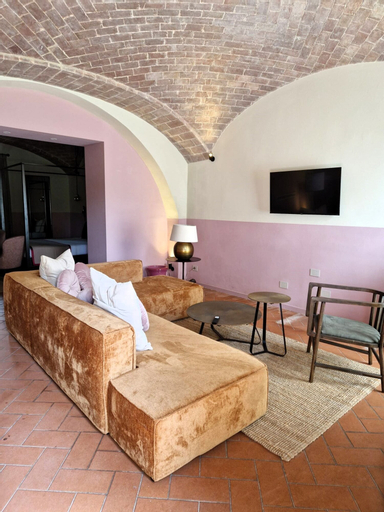 Bedroom 13