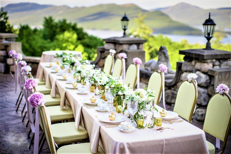 Food & Drinks, HIGHLANDS CASTLE overlooking Lake George plus 2 other CASTLES & SUITES, Warren