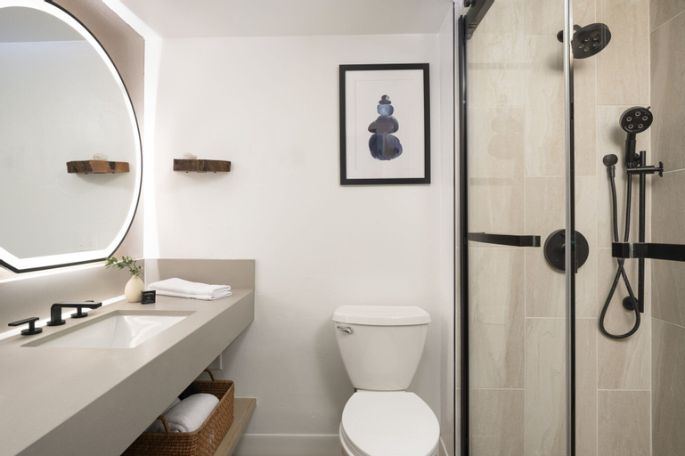 Bathroom 5