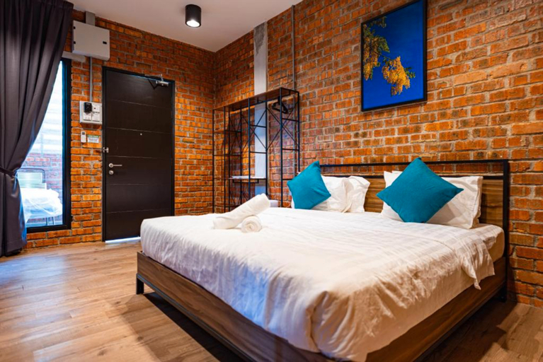 Bedroom 21