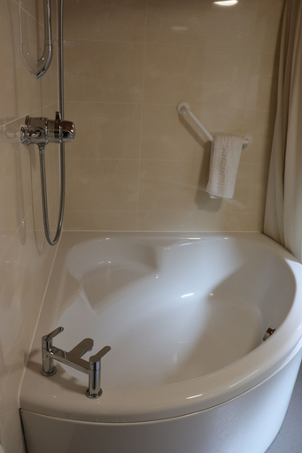 Bathroom 4, Rutland Hall Hotel & Spa, Rutland