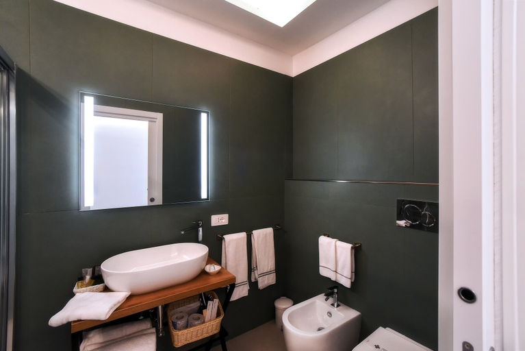 Bathroom 4, Garden Ravello, Salerno