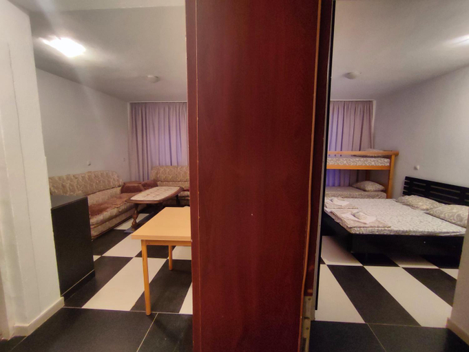 Others 2, Apartments DEA