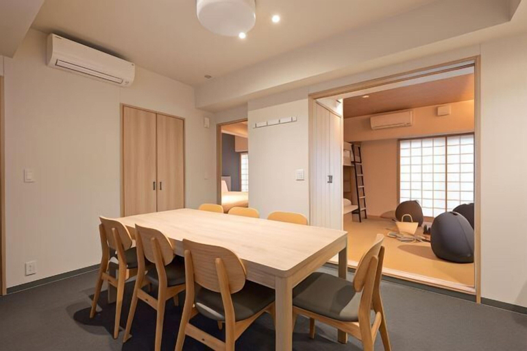 Dining Room 17