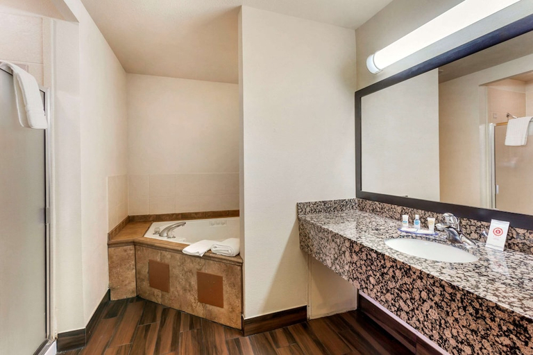 Bathroom 4, Comfort Inn Payson, Gila