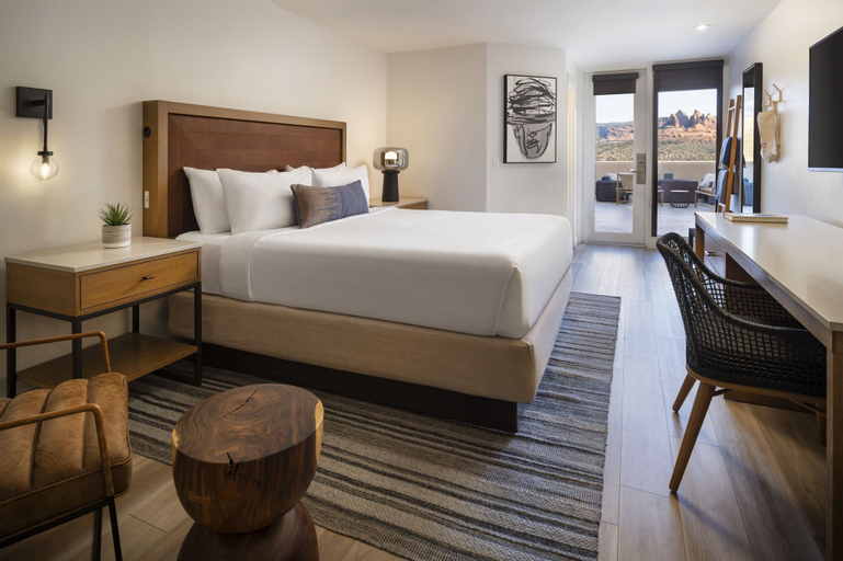 Bedroom 25