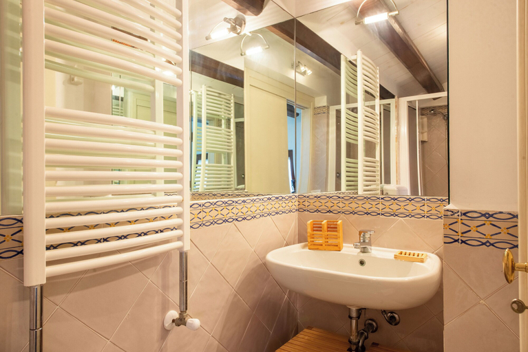 Bathroom 4, Villetta Rosamarina by Wonderful Italy, Palermo