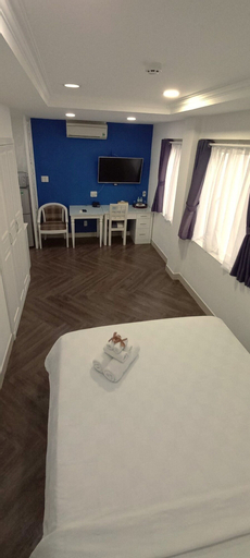 Bedroom 5