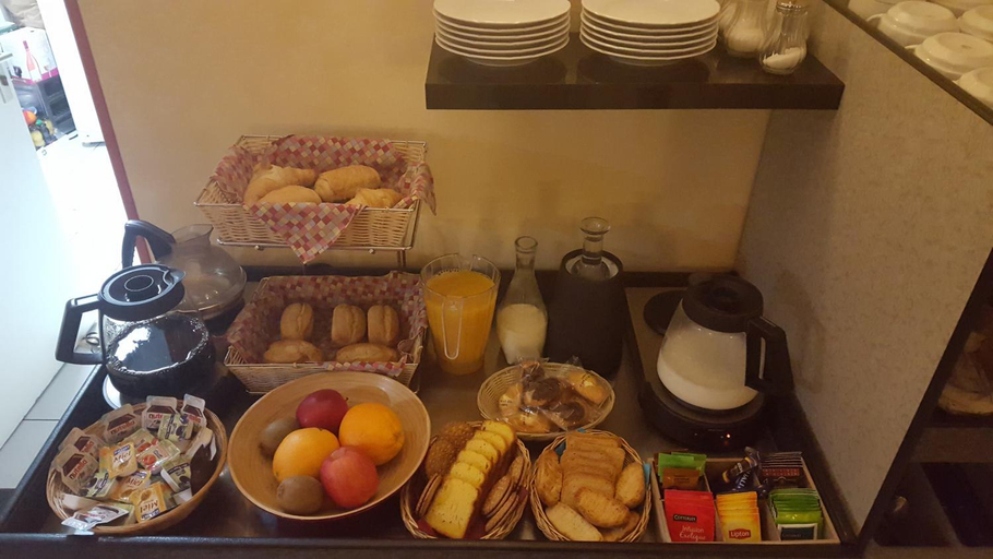 Food & Drinks 4, Relax Hotel, Ain