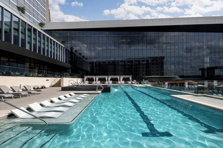 Sport & Beauty 2, Loews Arlington, Arlington