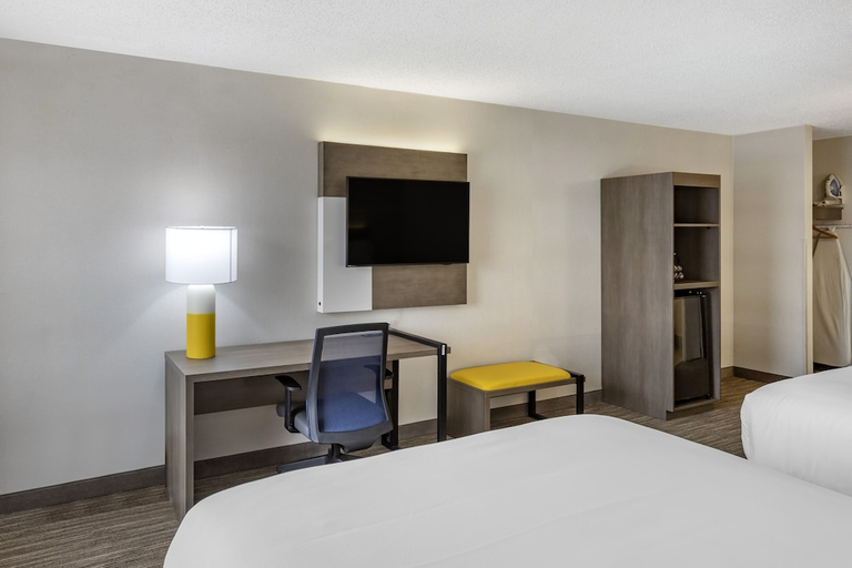 Bedroom 3, Comfort Inn Paramus - Hackensack, Bergen