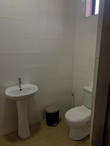 Bathroom 3, Magic City Apartment, Awutu Efutu Senya