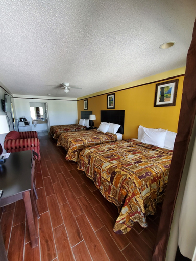 Bedroom 3, Deluxe Inn & Suites, Willacy