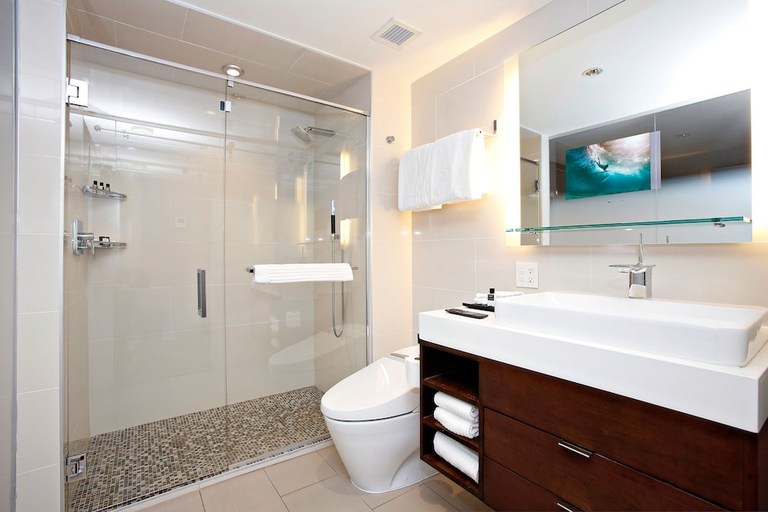 Bathroom 4, J House Greenwich, Fairfield