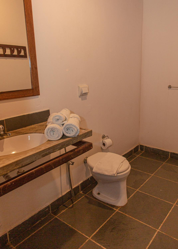 Bathroom 4, Pousada Canto do Rio, Prado