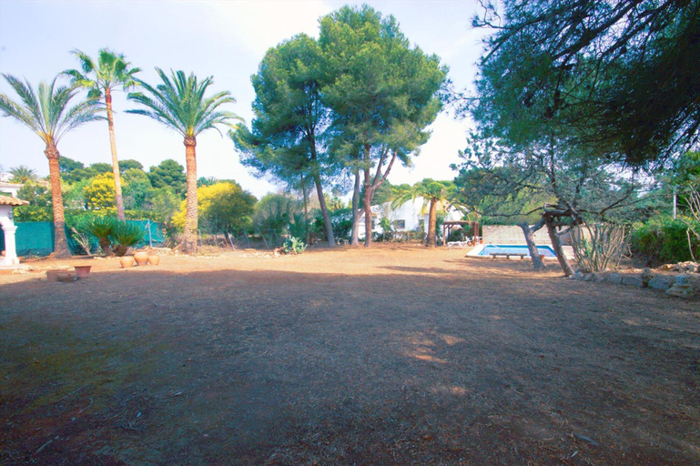 Room 4, Rosal in El Tosalet With 5 Bedrooms and 3 Bathrooms, Alicante