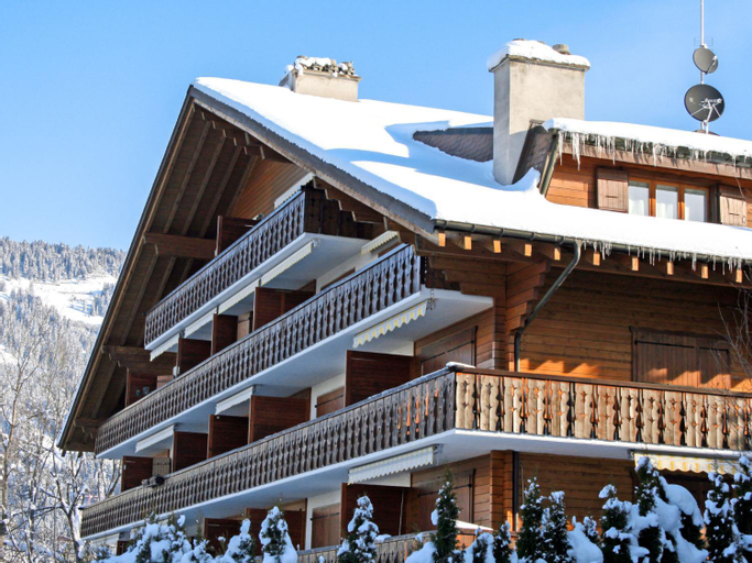 Apartment Ambassadeur 15 by Interhome, Aigle