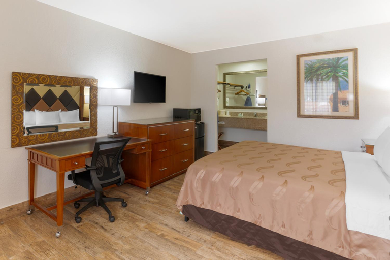 Bedroom 22