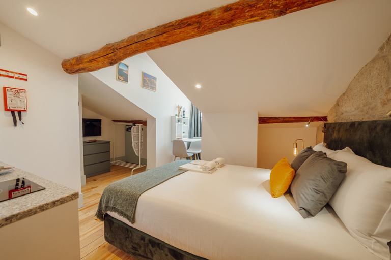 Room 2, Downtown Suite F by Vacationy, Porto