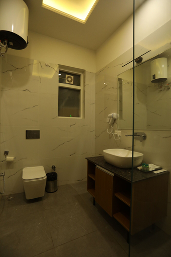 Bathroom 4, Creek Wood, Nainital