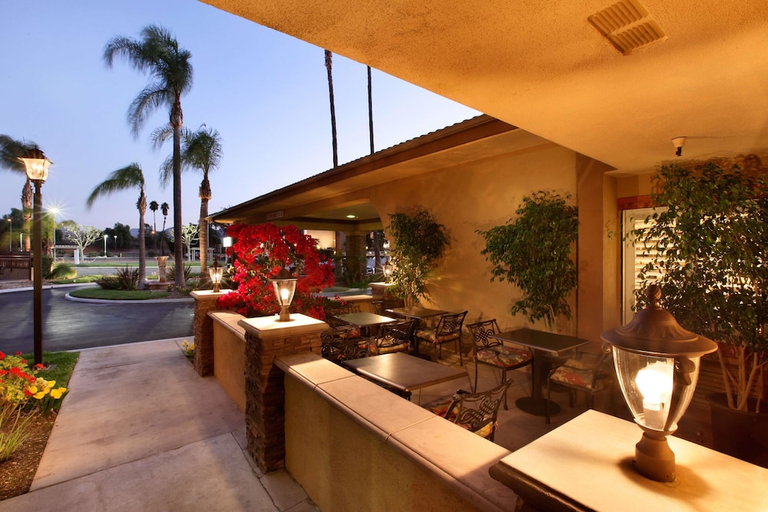 Food & Drinks 4, Empire Inn, San Bernardino