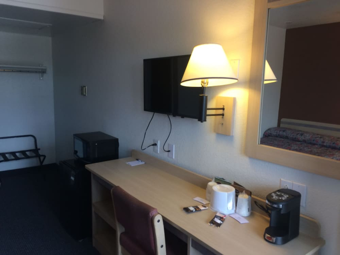 Others 5, Travelodge By Wyndham Raton, Colfax