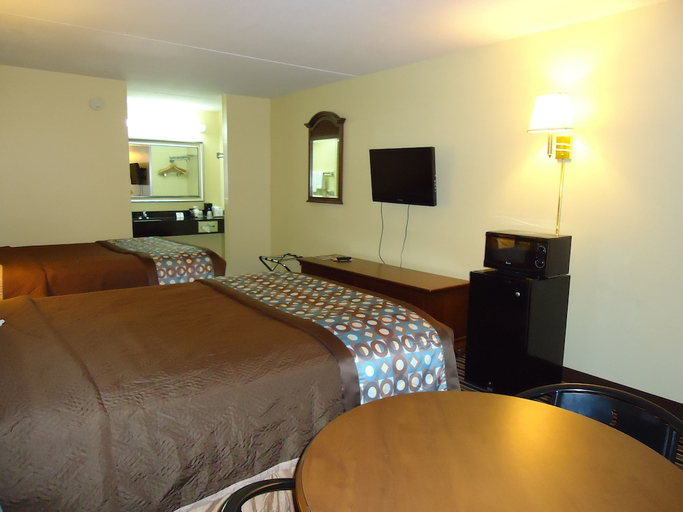 Bedroom 3, Walnut Inn Roland, Sequoyah