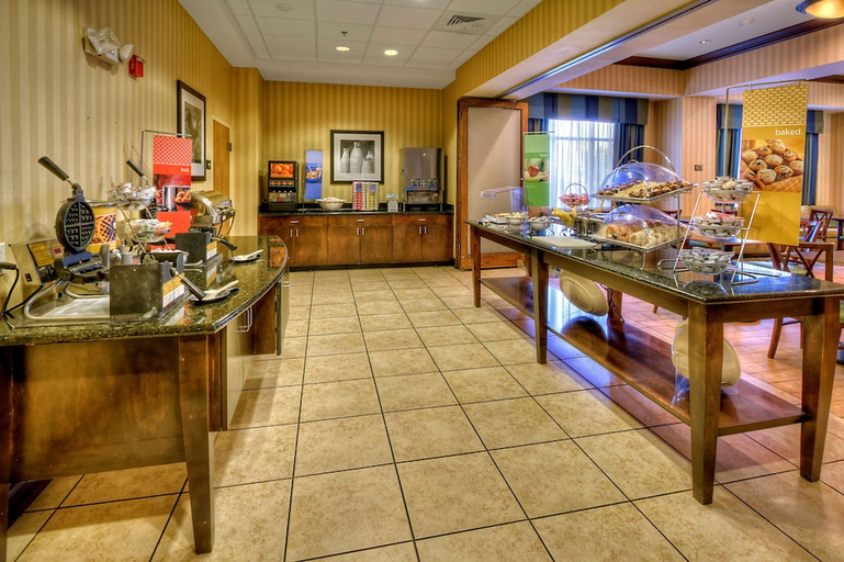 Food & Drinks, Hampton Inn Roanoke Rapids, Halifax
