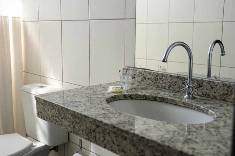 Bathroom 4, Abudi Hotel, Cuiaba