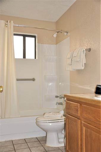 Bathroom 3, Pinecliff Village Resort, Lincoln