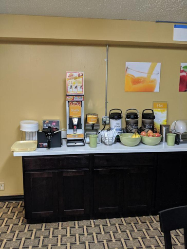Food & Drinks 5, Quality Inn Vincennes, Knox