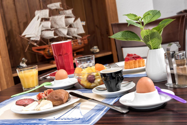 Food & Drinks 5, Fruhstuckspension Landhaus Lange, Vorpommern-Rügen