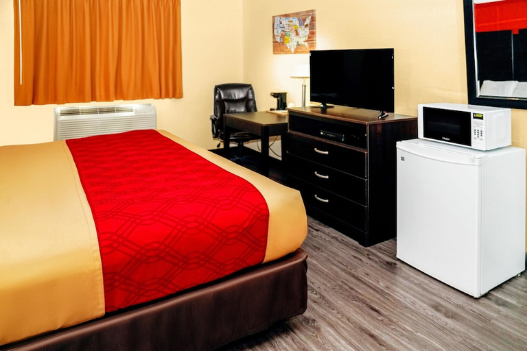 Bedroom 3, Econo Lodge Rome South, Floyd