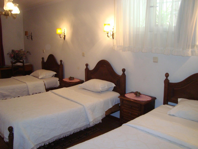 Bedroom 13