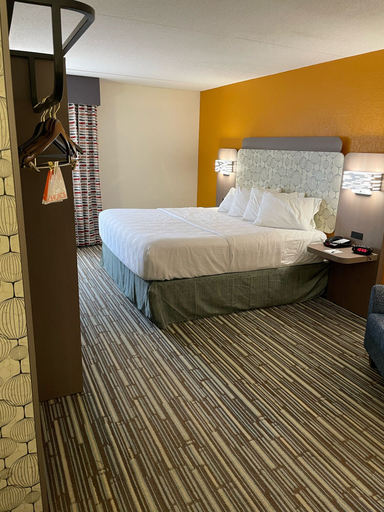 Bedroom 4, Spark by Hilton Syracuse Carrier Circle, Onondaga
