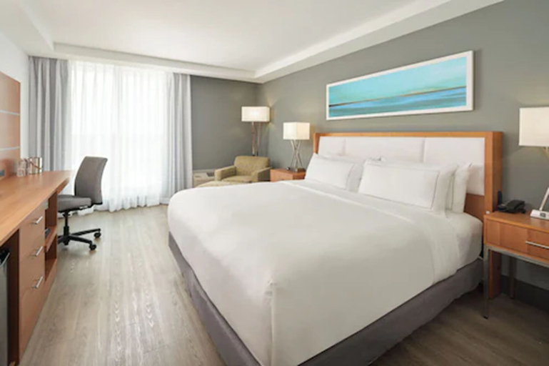 Bedroom 3, DoubleTree by Hilton Miami North I-95, Miami-Dade