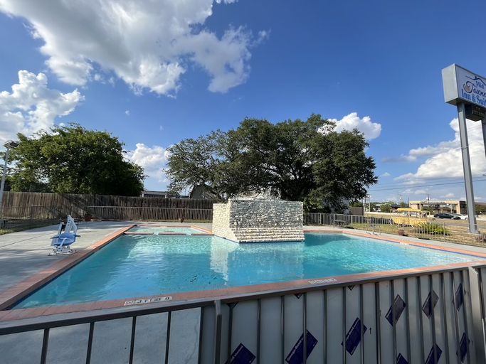 Sport & Beauty 5, Mid Towne Inn & Suites San Antonio, Bexar