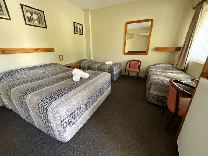 Bedroom 10