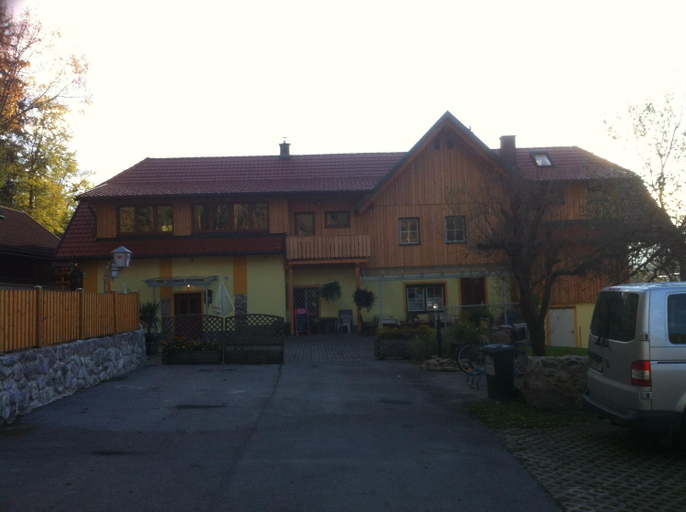 Others 5, Waldhof, Villach