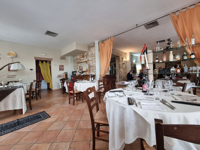 Dining 2, Belvilla by OYO L'angolo, Siena