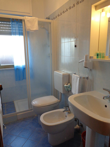 Bedroom 2, Aurora, Savona