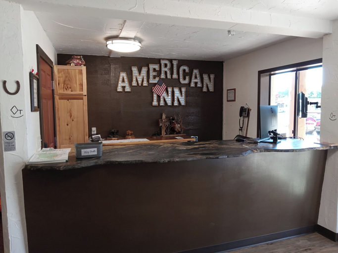 Others 1, American Inn, Jones