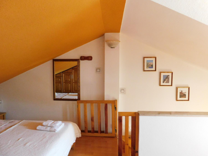 Bedroom 2, Apartments Villa Serventi