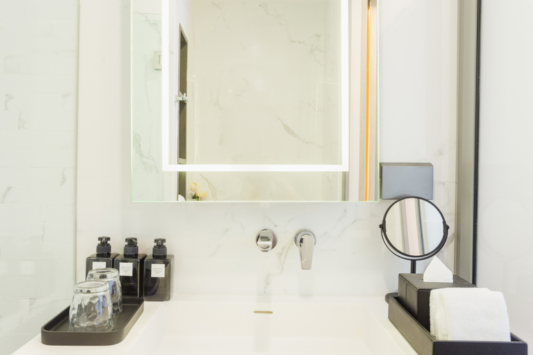 Bathroom 12