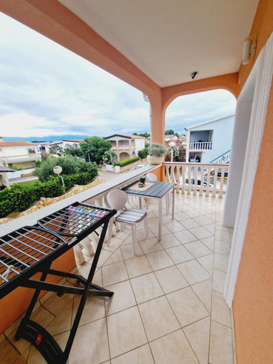 Others 4, Apartment Melani, Vir