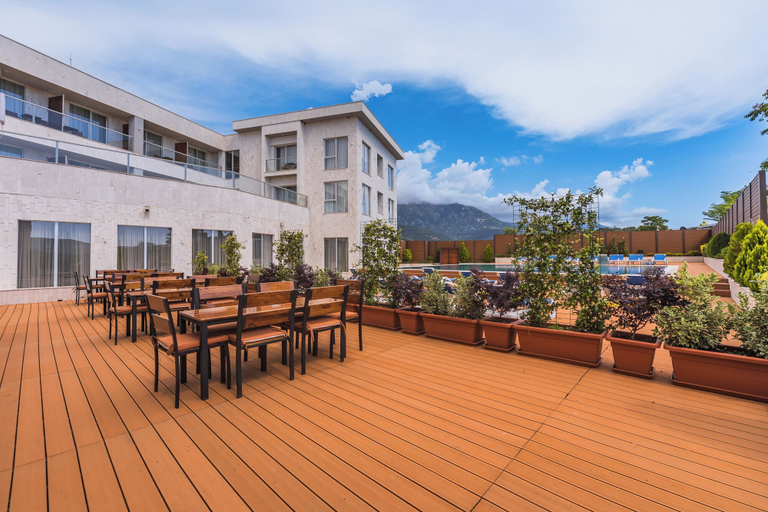 Exterior & Views 2, Kosher Hotel Franca